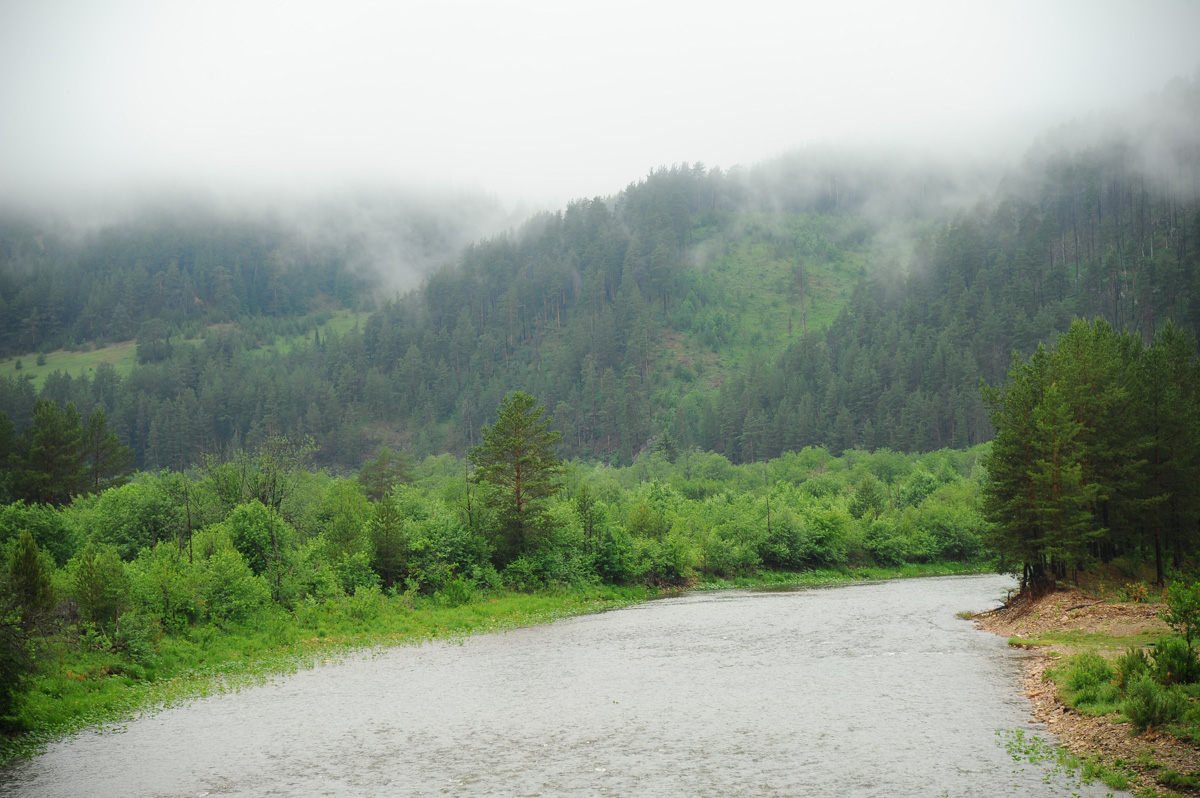 Река Катав, рожденная среди гор и подарившая людям мощь и красоту своих вод