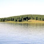 Мыс Крутики, гора и скалы Крутики на Черноисточинском водохранилище