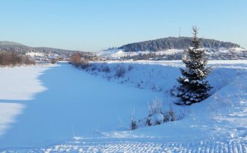 Зимний Черноисточинск. 300 лет поселку Черноисточинск Утро в поселке Черноисточинск. 2022 г.