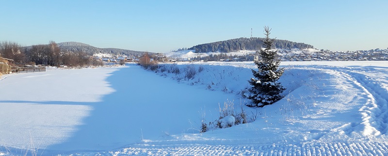 1 (1) Утро в поселке Черноисточинск. 2022 г.