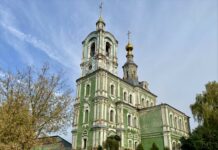 Никитская церковь снаружи