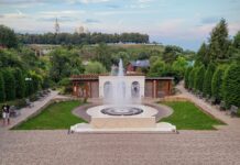 Патриарший сад во Владимире