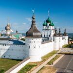 Ростов Великий: белые стены и синяя гладь