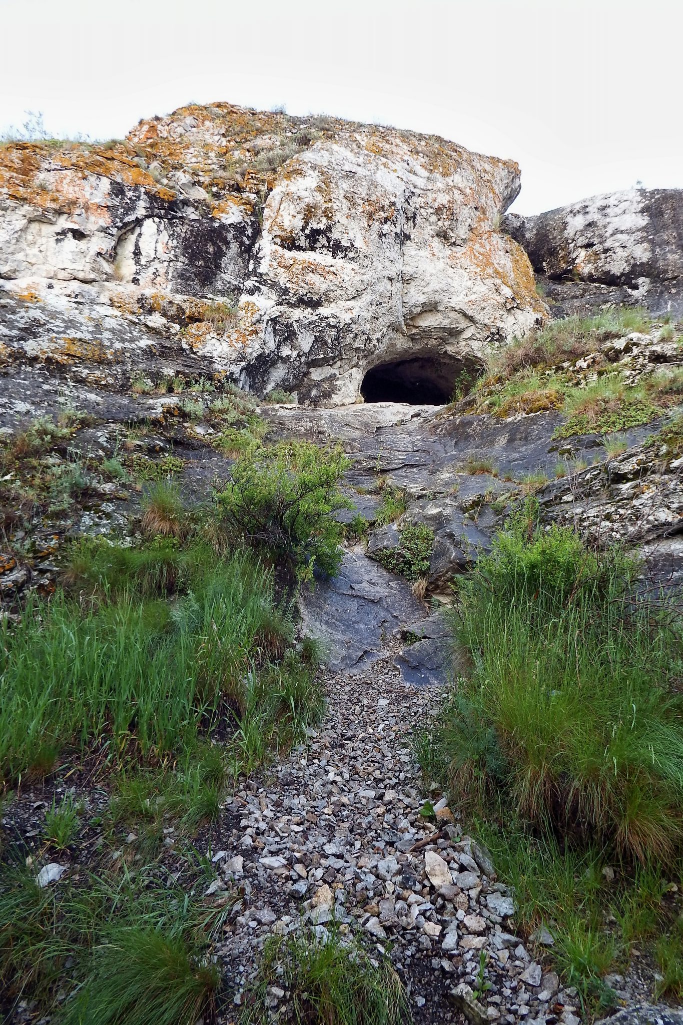 Сухарышские пещеры