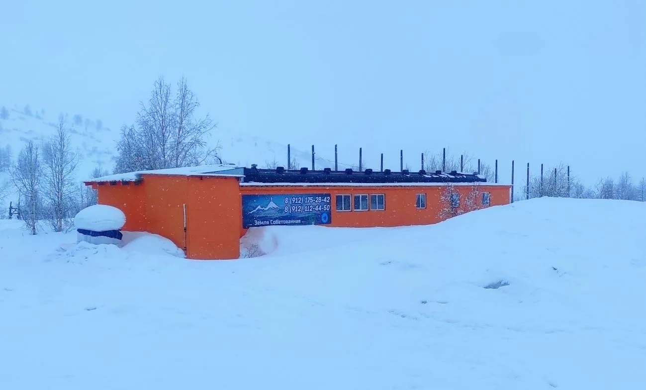 Полярный Урал: горный приют "Земля Собетованная"