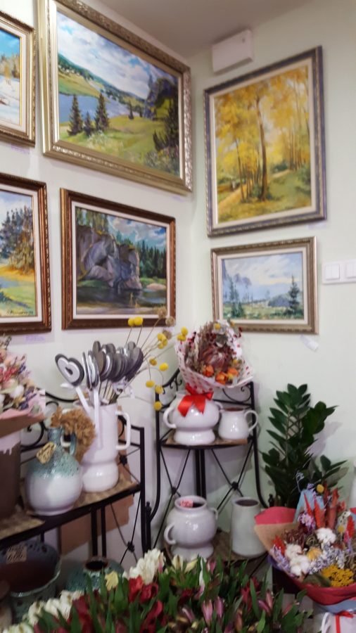 Галерея в магазине «Цветы» на Луначарского, Екатеринбург