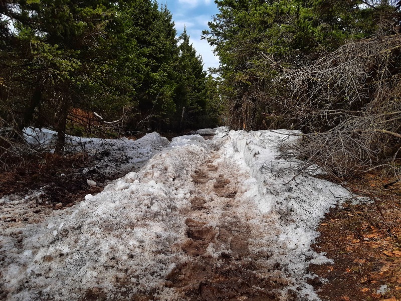 Хребет и гора Юрма. Фото: Александр Гусев / https://alexangusev.ru/