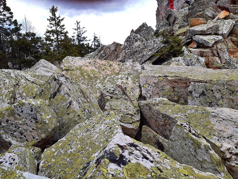 Хребет и гора Юрма. Фото: Александр Гусев / https://alexangusev.ru/