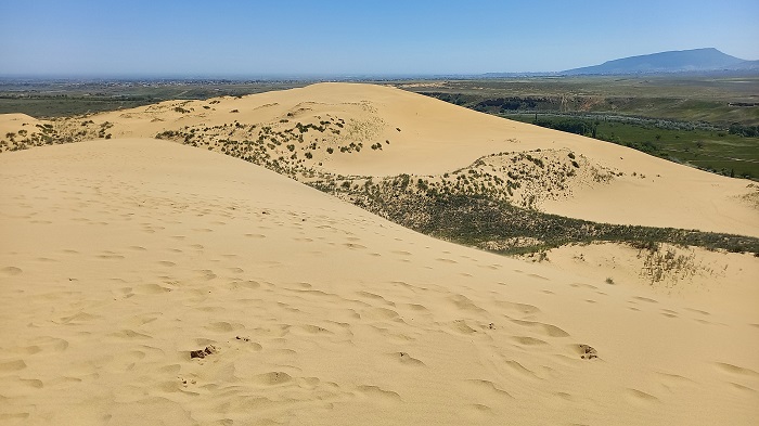 Бархан Сарыкум. Фото: Николай Лебедев / https://lebedev.world/
