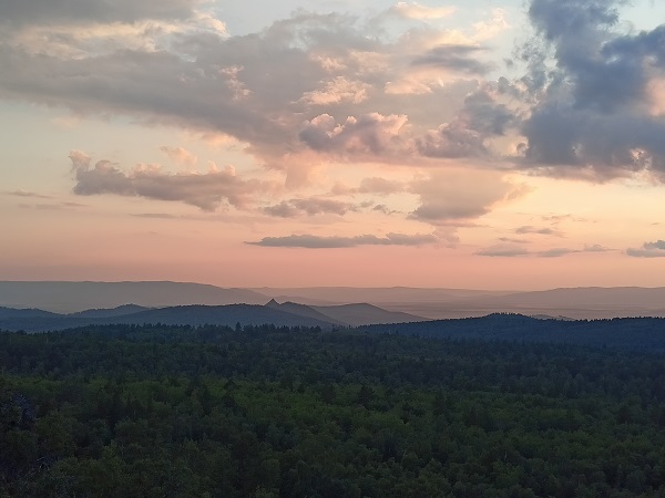 Хребет Кульсугадыташ. Фото: из личного архива Матвея Ивонина
