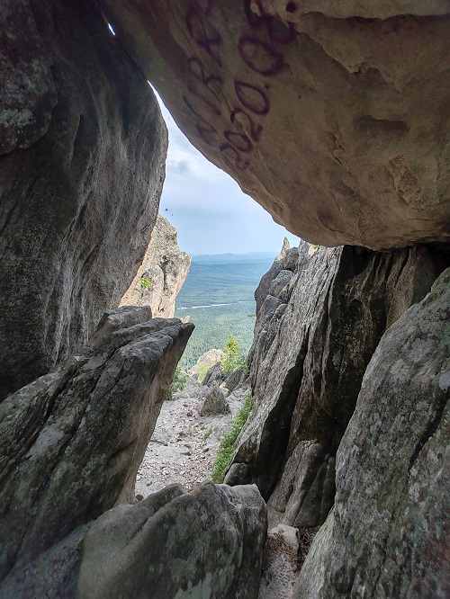 Двуглавая сопка, скала Перья. Фото: из личного архива Матвея Ивонина
