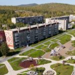 Лучшие достопримечательности Карабаша: ТОП-15 Аллея ветеранов и «Лента времени» в Карабаше. Фото: «Карабашмедь»