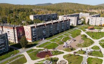 Лучшие достопримечательности Карабаша: ТОП-15 Аллея ветеранов и «Лента времени» в Карабаше. Фото: «Карабашмедь»