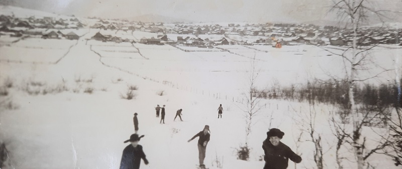Вид с Первой горки на поселок. 1970-е гг.