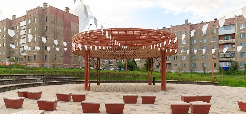 Аллея ветеранов и «Лента времени» в Карабаше Аллея ветеранов и «Лента времени» в Карабаше