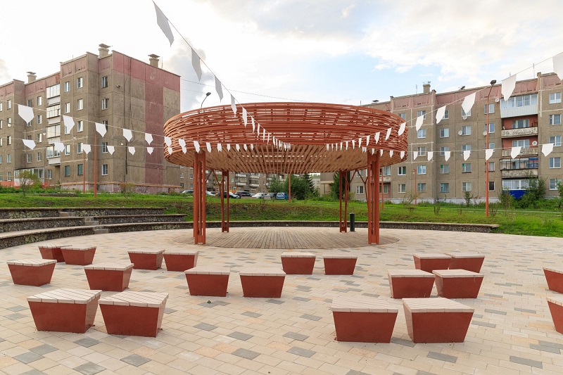 Аллея ветеранов и «Лента времени» в Карабаше. Фото: РМК