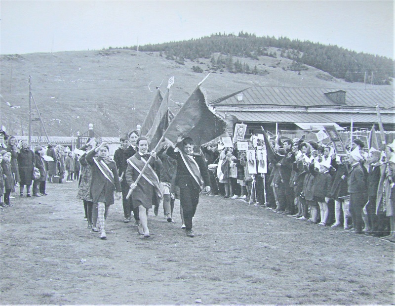 В день пионерии. 1973 г.