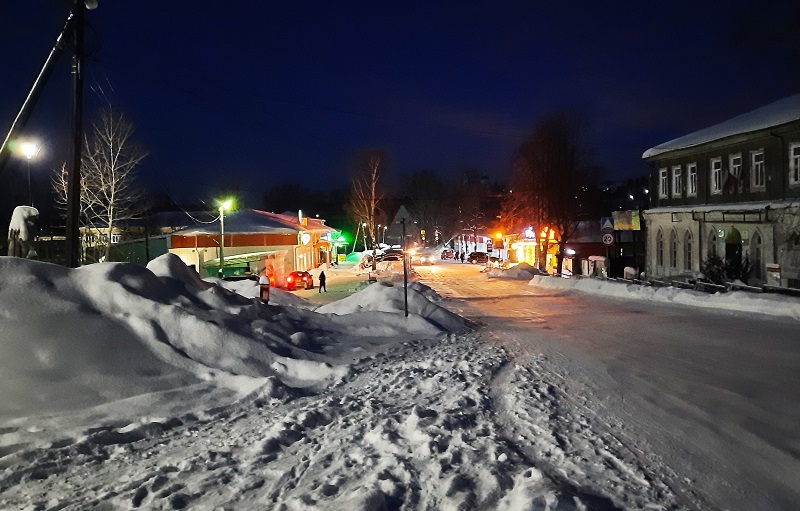Улица Кирова вечером. 2024
