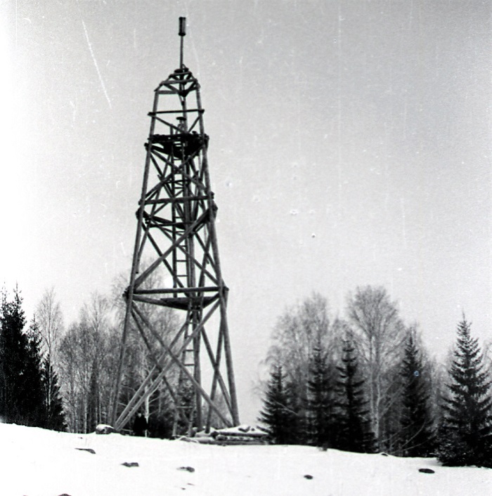 Вышка на вершине горы Крутики. 1980 г.
