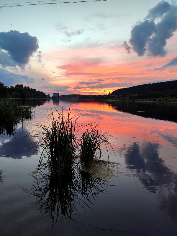 Дом на воде в Свердловской области