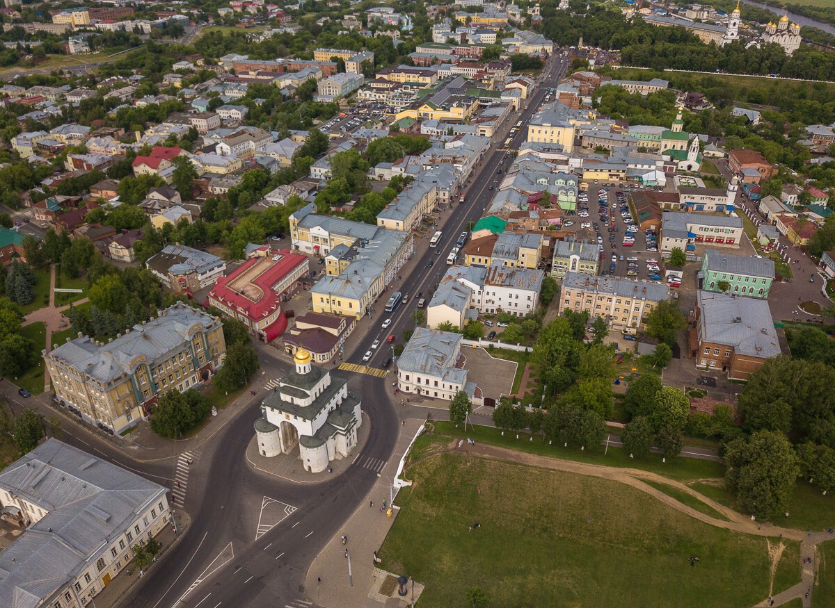 Золотые ворота с высоты птичьего полёта