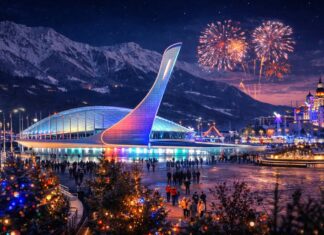 Новый год в Сочи: пальмы в гирляндах, горные склоны и морские просторы