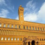 Достопримечательности Свердловской области: итальянский замок в Верхней Пышме Достопримечательности Свердловской области. Замок рядом с Екатеринбургом. Фото: Прогулки с Настей | Екатеринбург / ВКонтакте