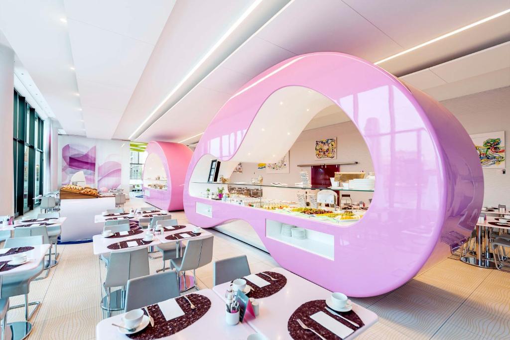 nhow Berlin. Фото: Booking.com https://booking.tpo.lu/f0cfOBdh