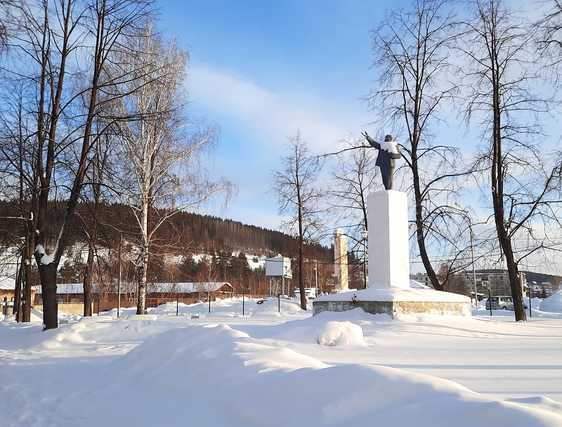 Памятник-скульптура вождю революции. 2024 г.