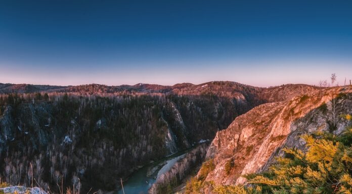 7 природных чудес Башкирии — самые красивые достопримечательности Башкортостана в мобильном приложении «КУДА»! Мурадымовское ущелье