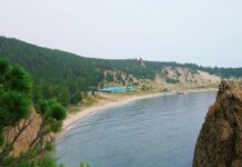 Бухта Песчаная — озеро Байкал Бухта Песчаная Фото: Валентина Марченко