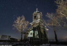 Достопримечательности Башкирии: уникальная деревянная Покровская церковь, срубленная без гвоздей (Карагаево)