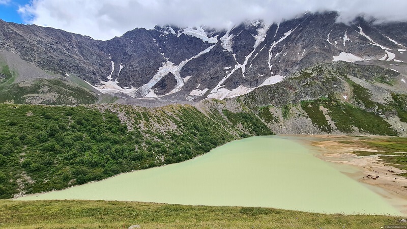 Озеро и водопад Донгуз-Орун-Кёль