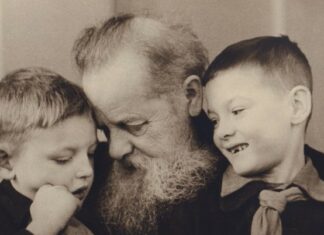 Мифы Бажова о каменных дел мастерах и камнерезном искусстве Урала. О чем умолчал великий писатель