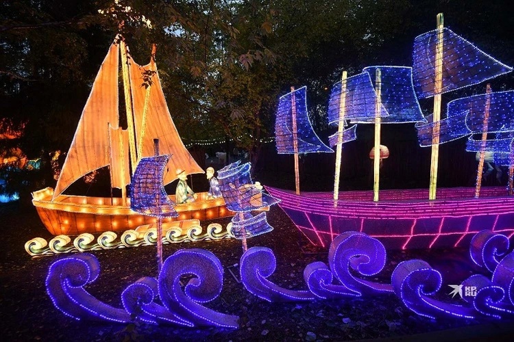 Фестиваль волшебных фонарей в Екатеринбурге