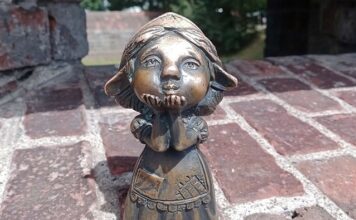 Хомлины в Калининграде Хомлины в Калининграде. Мама Варя. Фото: "Наш Урал и весь мир"