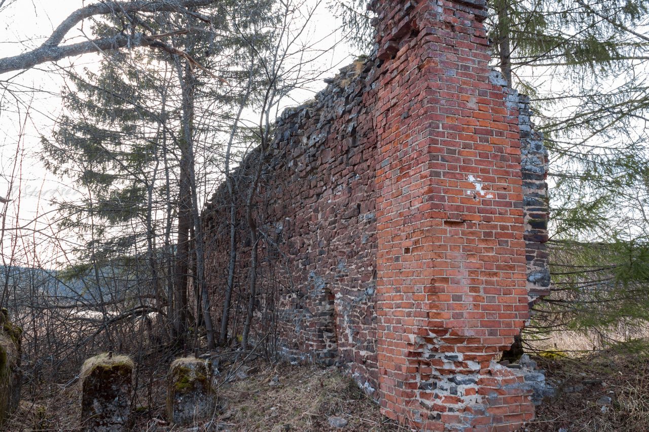 Руины Коноваловского лесопильного завода
