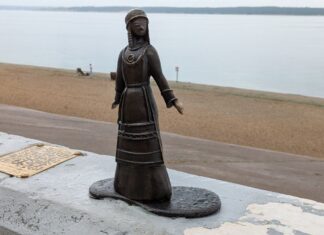 Легенды чувашского края: ищем фигурки героев народных сказок в Чебоксарах