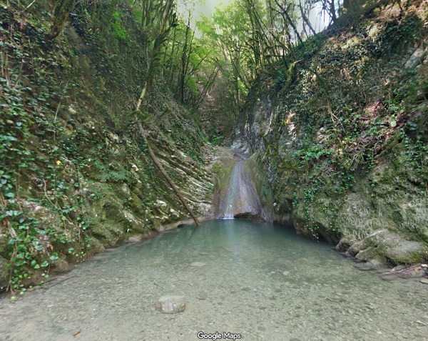 Водопад Чудо-Красотка Артур Литвинов / google.com/maps