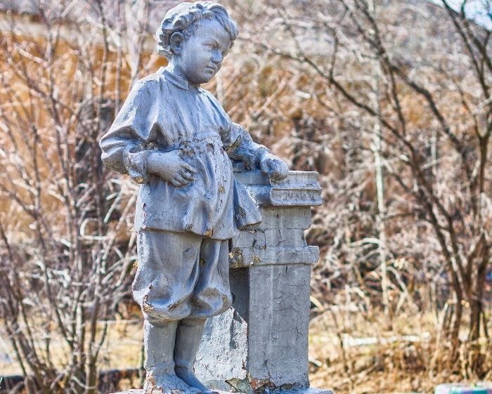 Статуя маленького Володи Ульянова Ленина, Нижний Тагил