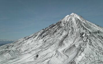 Путешествие на Камчатку. Где одиноких гор крепко единство