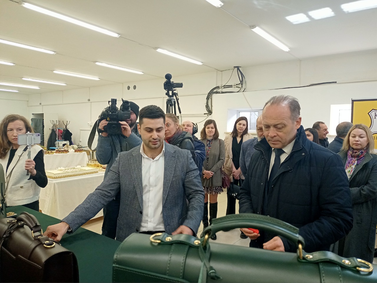 Открытие нового цеха кожной фабрики в Арамили