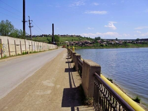 Плотинка в посёлке Арти