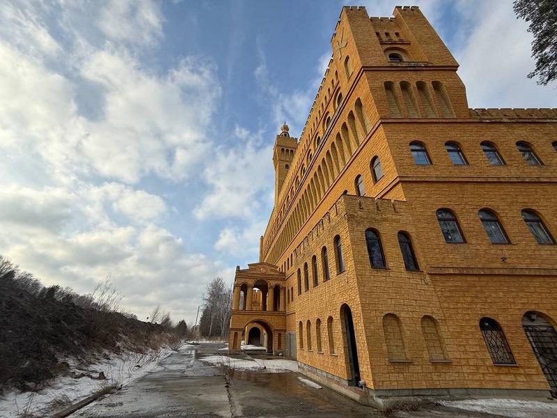 Достопримечательности Свердловской области. Замок рядом с Екатеринбургом. Фото: Прогулки с Настей | Екатеринбург / ВКонтакте