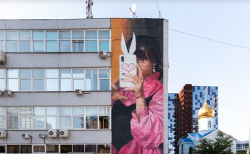 Работа художника фестиваля Стенограффия