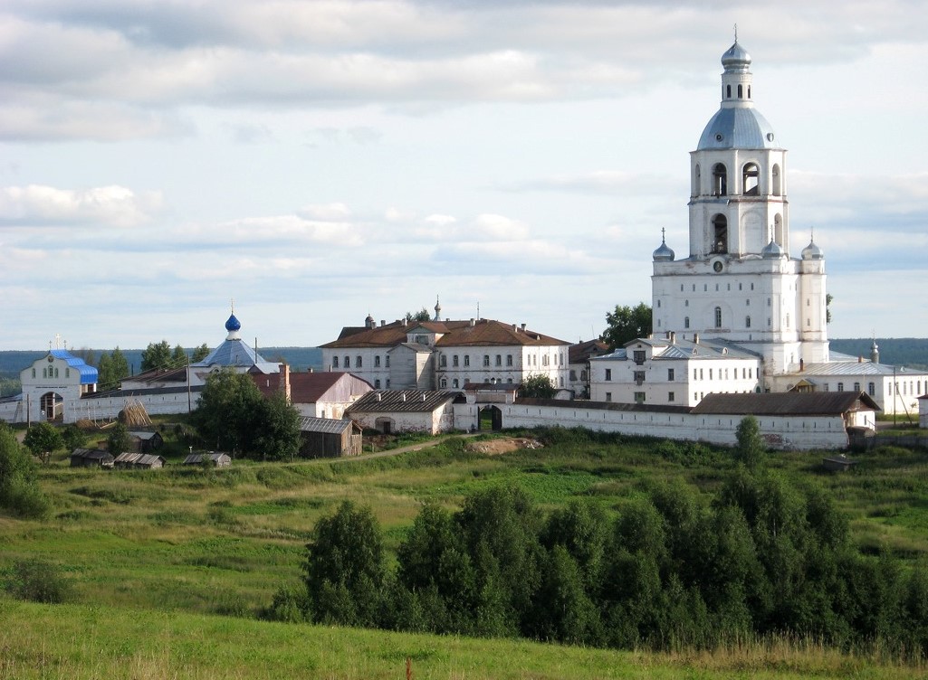 Вид на Ульяновский монастырь