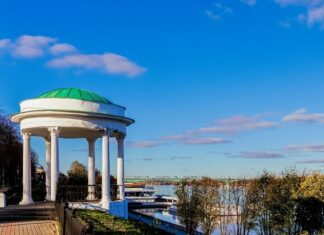 Речной вокзал Ярославля