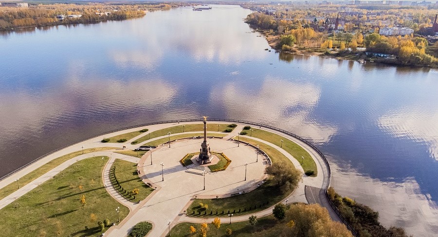 Ярославль. Стрелка 2 — копия