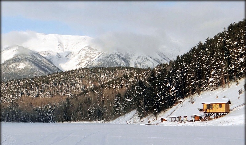 Змеиная3 Бухта Змеиная и горячий источник. Фото: Ольга Варежкина