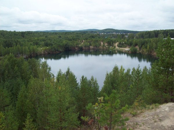 Озеро Асбест-Камень